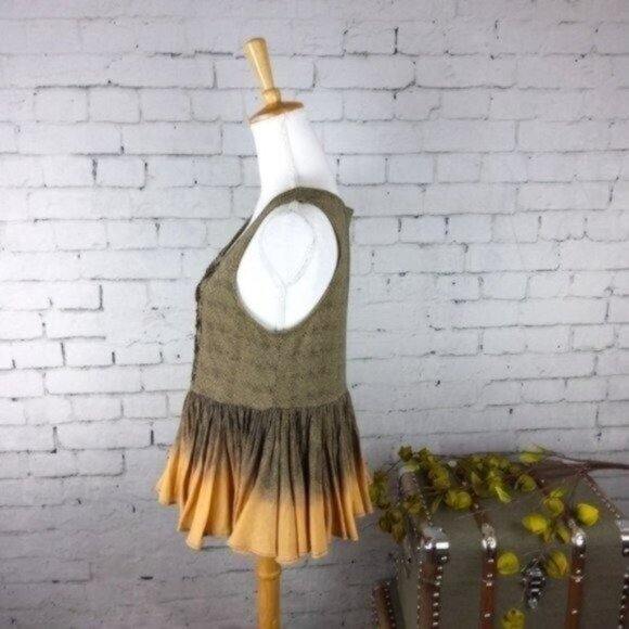 Anthropologie Akemi + Kin Beaded Peplum Top Size Small - Picture 2 of 5